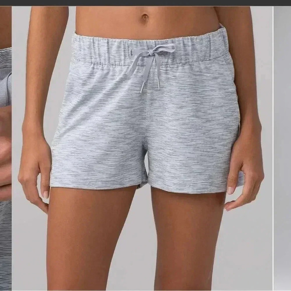 Lululemon On The FLy Short 2.5" inseam ice gray - Picture 2 of 6